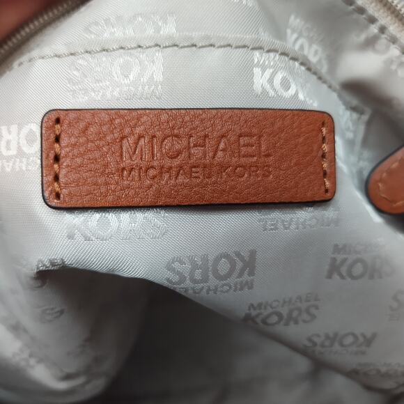 Michael Kors Jet Set Ivory Canvas Leather Trim Double Handles Tote Bag - Picture 12 of 16